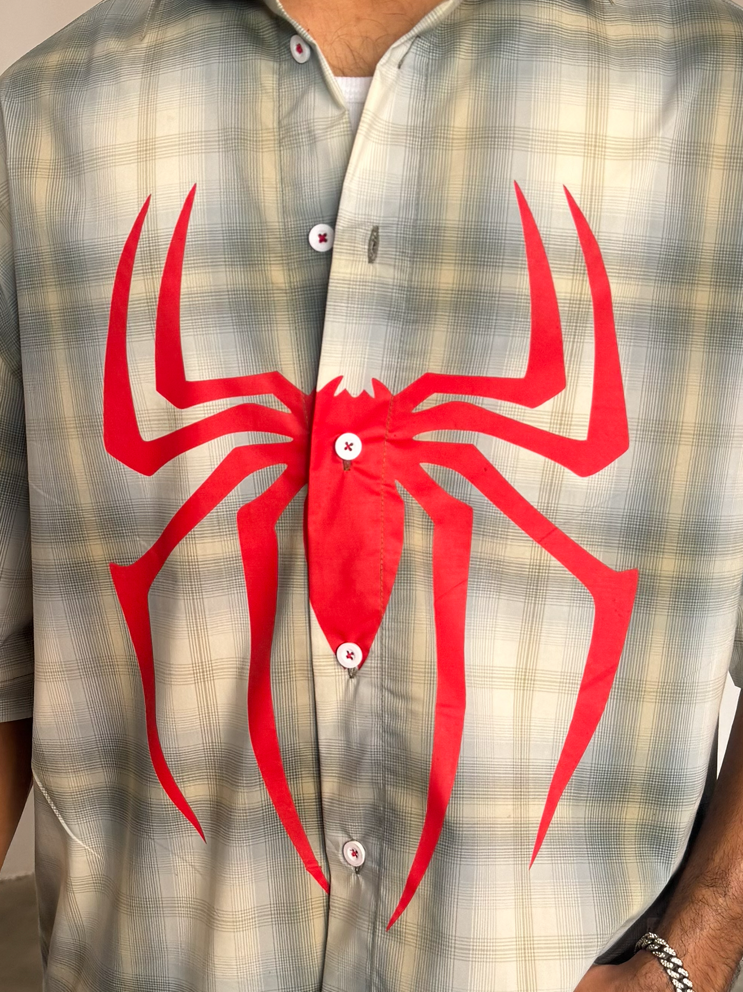 Earth-616 button-up ( spiderman )